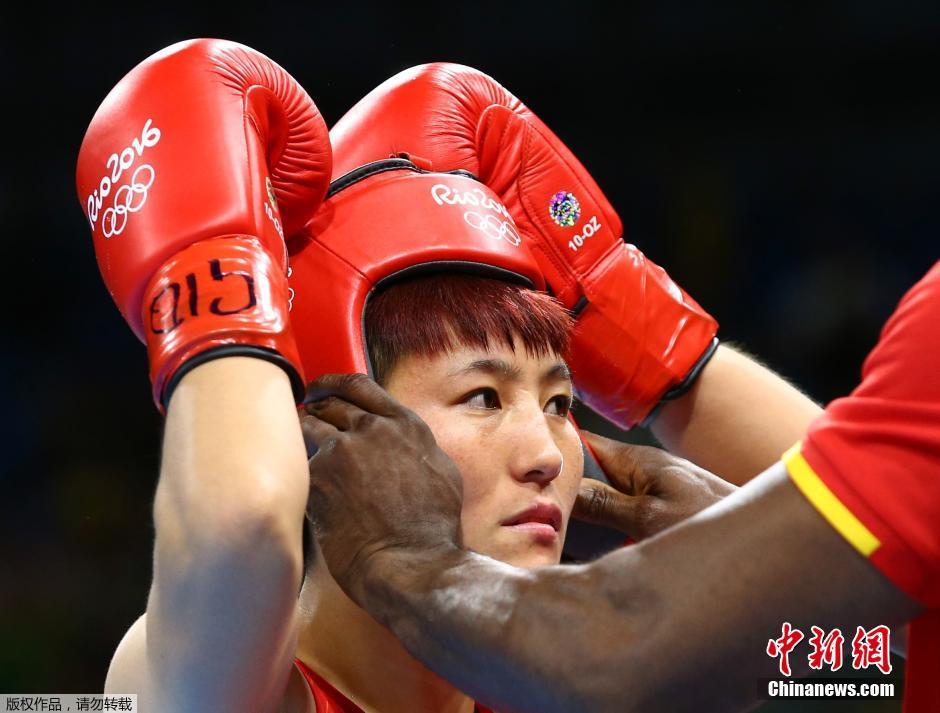 女子拳击60公斤级比赛 尹军花获得银牌