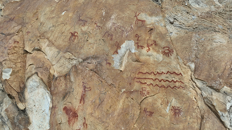 凉山冕宁发现神秘岩画 疑似史前狩猎采集人群所作_fororder_细节1