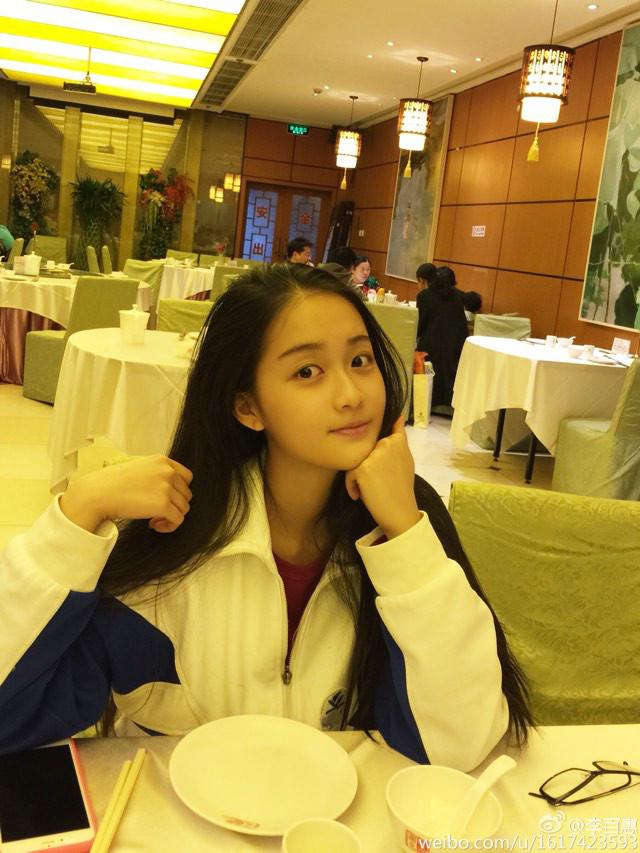 中戏2016新生曝光,各个养眼,闫妮的女儿美的逆天