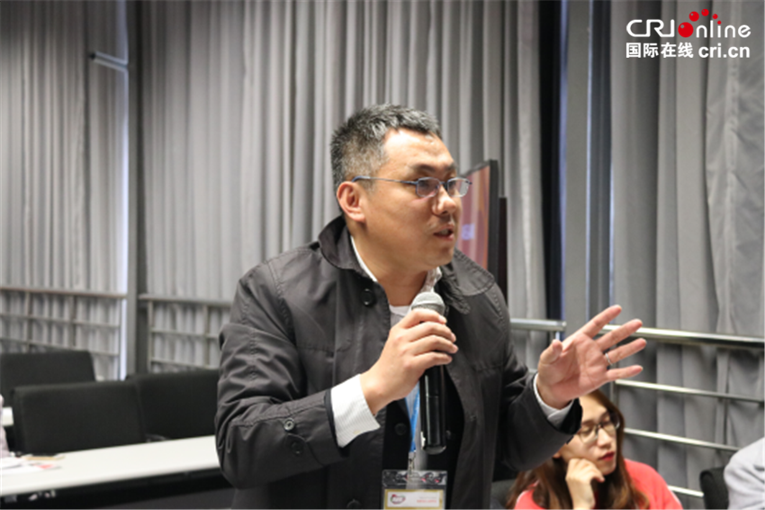 图片默认标题_fororder_CRI中外记者“闪亮登陆”AWE2018国际媒体日358