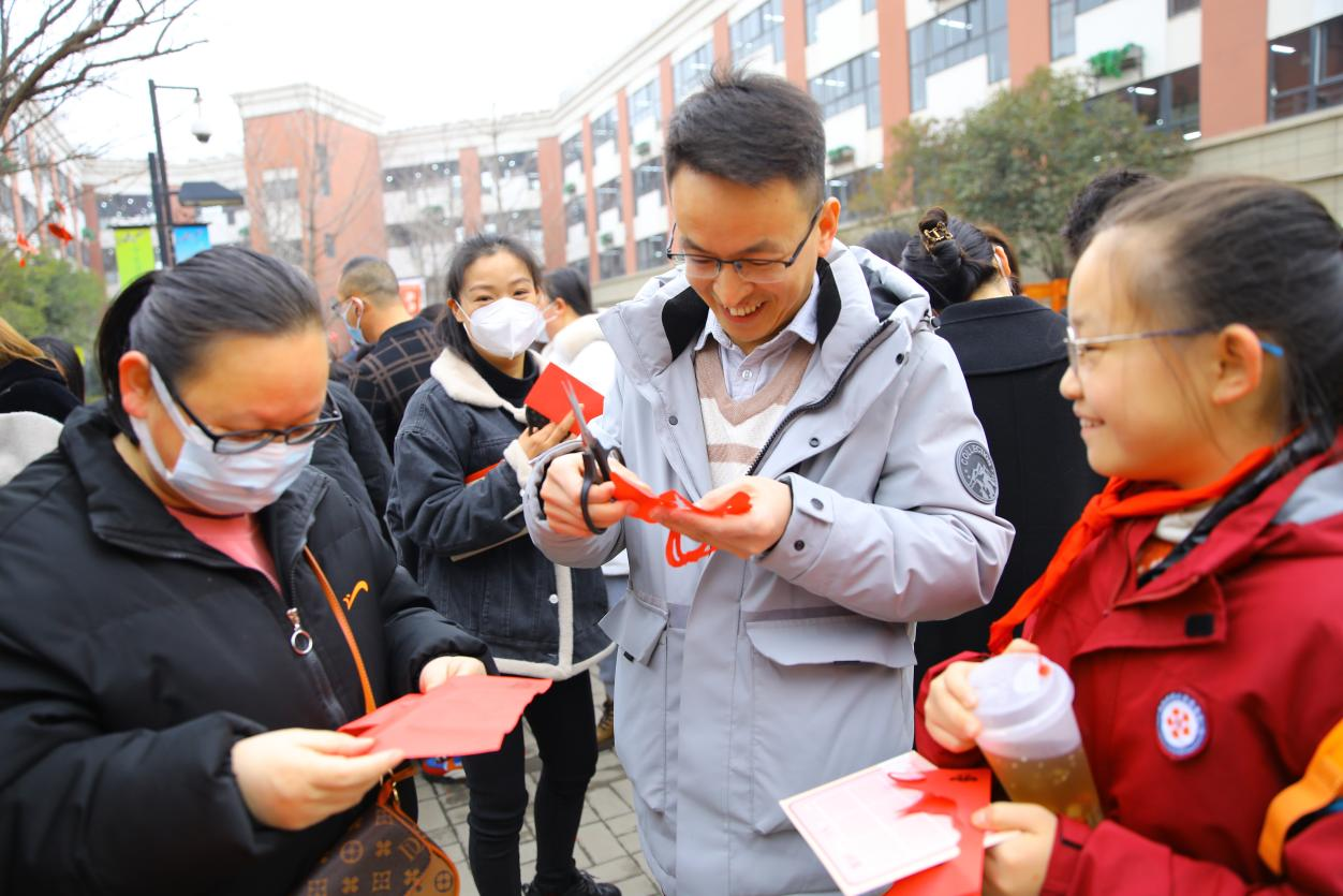 西安未央鳳凰城小學家校共育體驗日活動精彩紛呈_fororder_圖片1