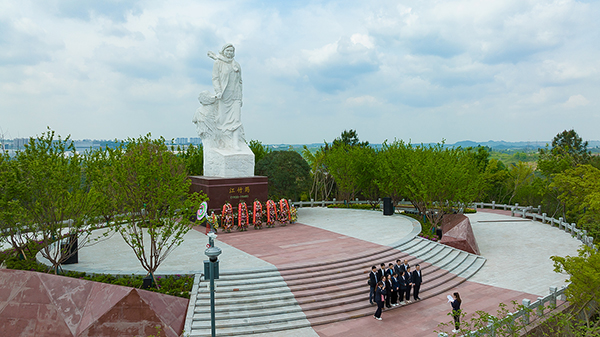 廖志全無產階級革命家吳玉章,秋收起義總指揮盧德銘,紅軍高級將領鄧萍