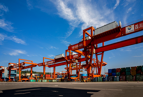 宜宾：立足“海陆空” 物流发展如火如荼_fororder_宜宾港-供图-宜宾市商务局