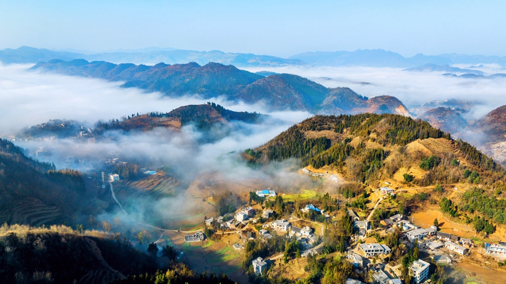 貴州鍾山：雲海翻涌 春景如畫_fororder_0220_6