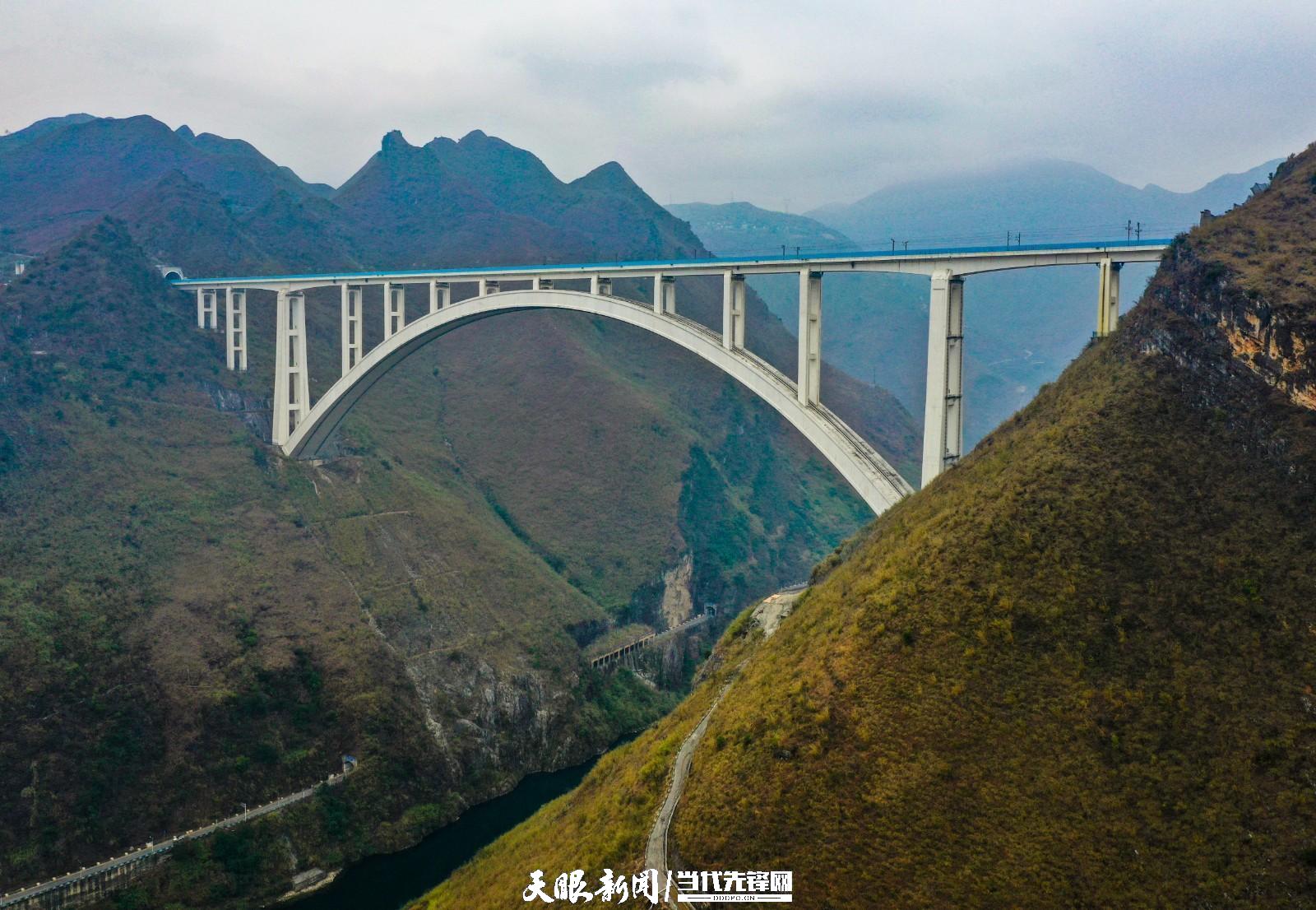 飞阅”沪昆高铁北盘江特大桥- 国际在线移动版