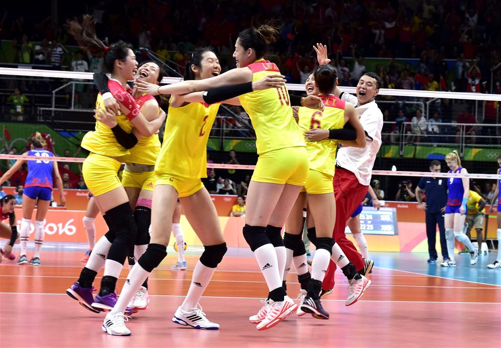 中国女排逆转夺金女排姑娘激动痛哭庆祝夺冠