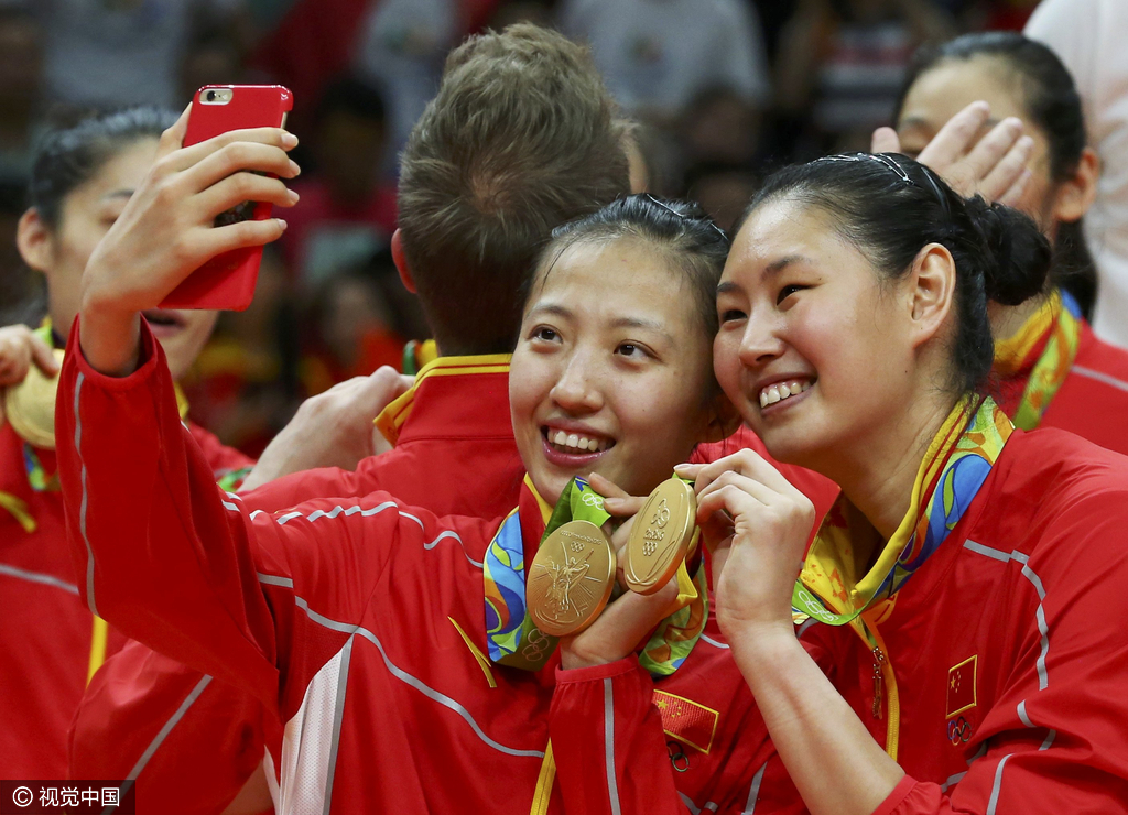 中国女排里约奥运夺冠女排姑娘开心自拍