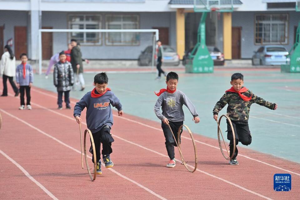 广西梧州：民族传统体育项目进校园