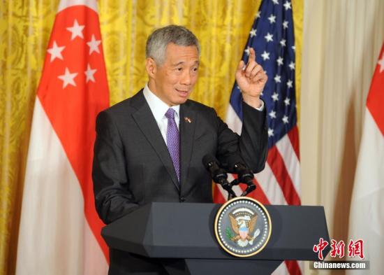 新加坡总理李显龙演讲突发不适 称下次大选将交棒
