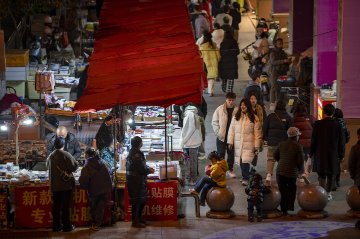 打造城市消费新动力 金华灯火夜市点亮夜经济_fororder_1677411906896_63fb46421ec0ac0001221b91