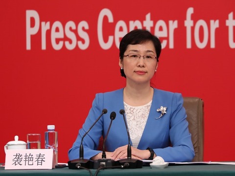 国新办新闻局副局长、新闻发言人袭艳春_fororder_1055267197_副本