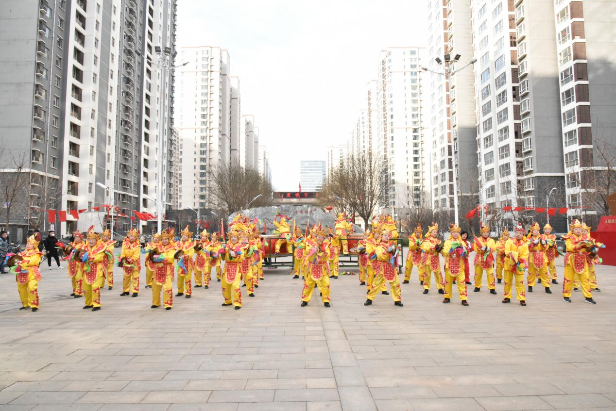 Stadtbewohner in Shijiazhuang, Provinz Hebei feiern „Longtaitou-Fest“_fororder_图片12