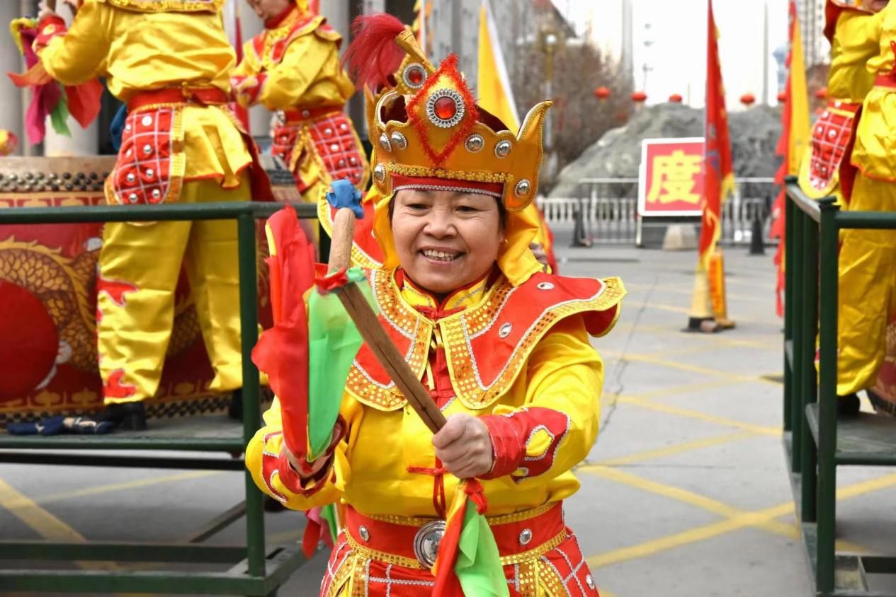 Stadtbewohner in Shijiazhuang, Provinz Hebei feiern „Longtaitou-Fest“_fororder_图片8