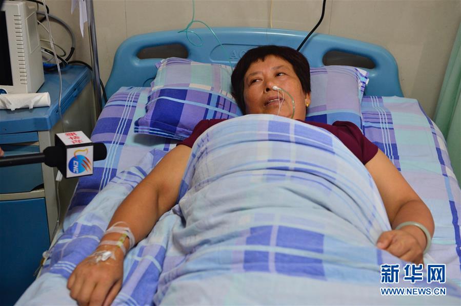 江西修水:塌桥事故现场搜救行动仍在进行(组图)