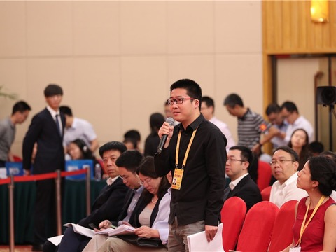 经济日报记者提问_fororder_4