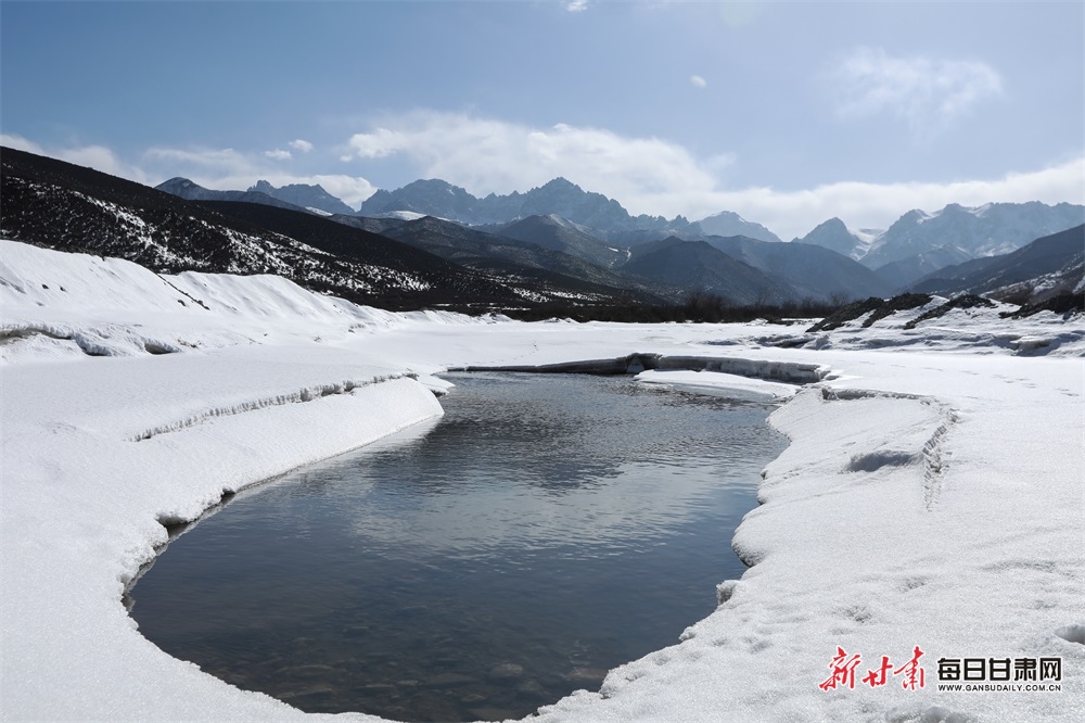 【輪播】武威天祝：雪山冰峰相擁 山巒草原寧靜_fororder_4