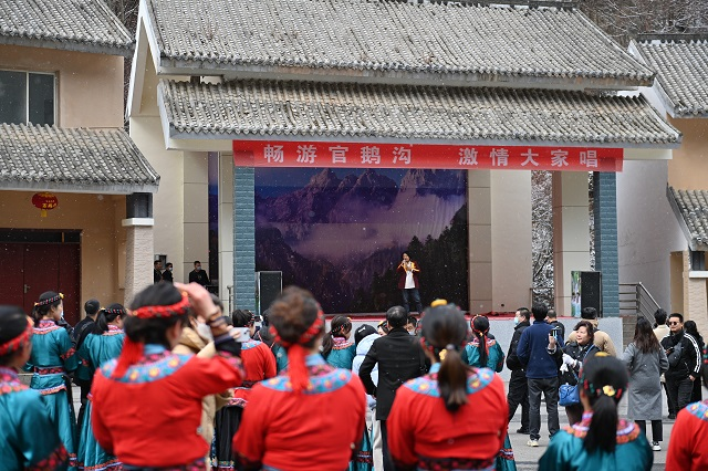 【原创】客商云集拓市场　如意甘肃笑迎客_fororder_111