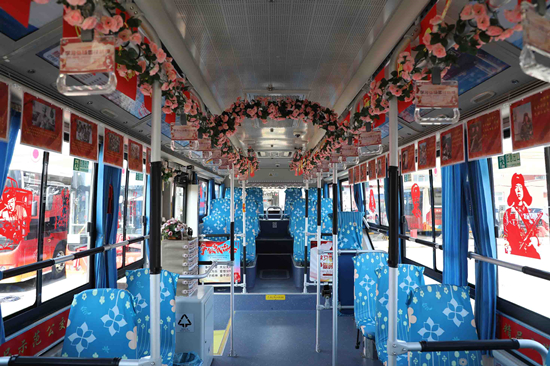 瀋陽市258路公交車隊被授予“學雷鋒示範線路”稱號_fororder_14