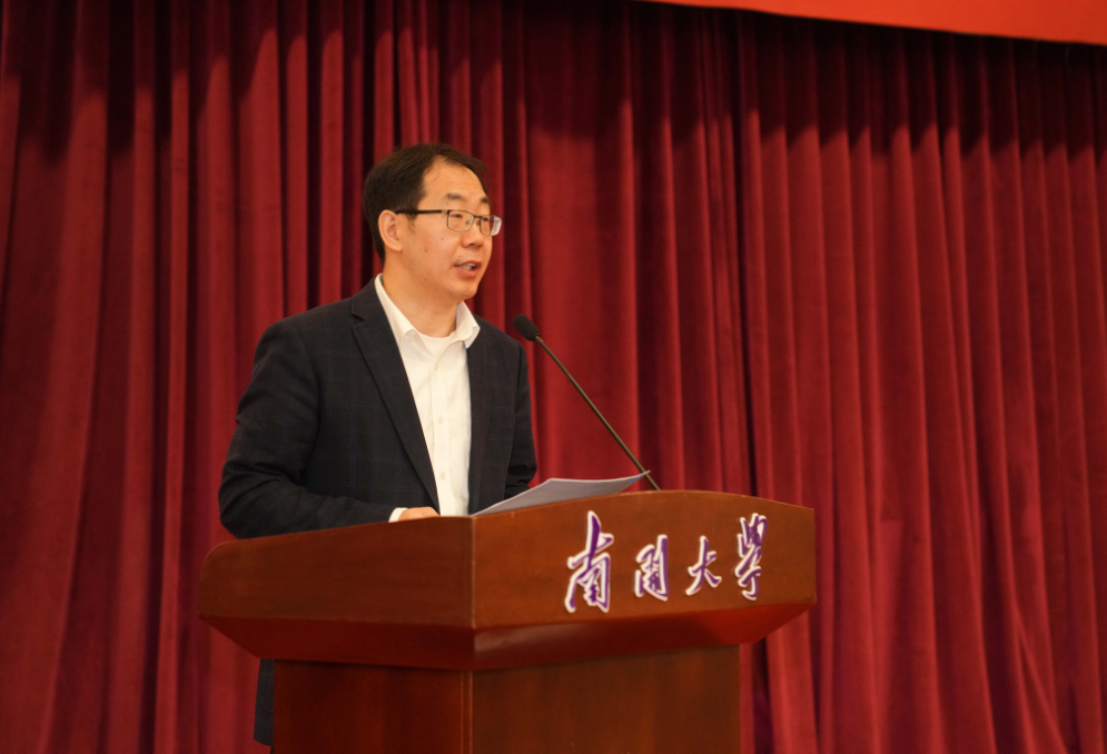 南开师生纪念杰出校友周恩来总理诞辰125周年_fororder_图片6