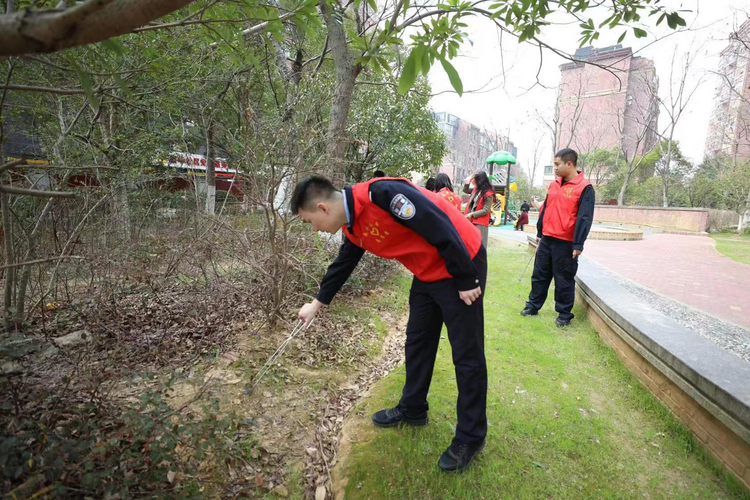 江西边检总站：阳春三月风正暖 学习雷锋正当时_fororder_图片3