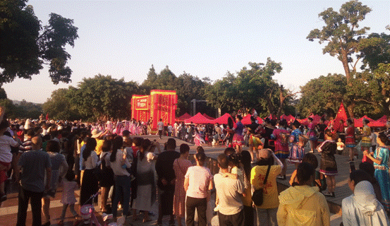 寧德舉行“祝福祖國”城市大遊園活動