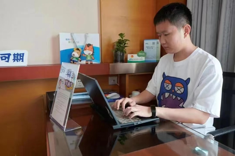 حي يو هوا لمدينة شي جيا تشوانغ: خلق "محطة خدمة السعاة وراء الأحلام" للمواهب الشابة_fororder_1
