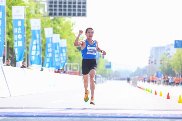 2023“太白杯”江油马拉松暨“跑遍四川”绵阳站举办_fororder_20230410_092553