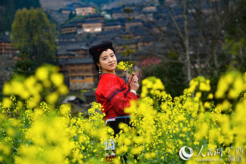 广西龙胜：春暖花开瑶寨美