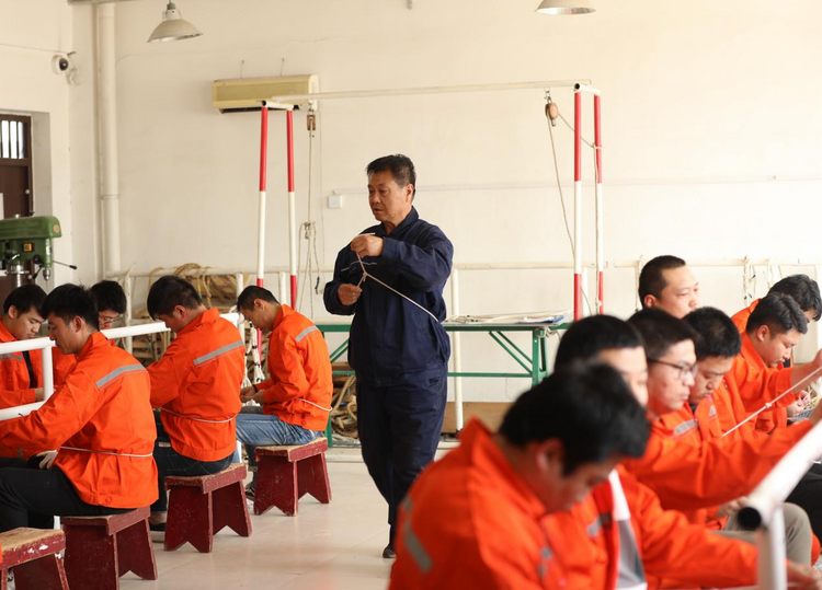 河北沧县： 完善职业教育体系 培养新型技术人才_fororder_图片61