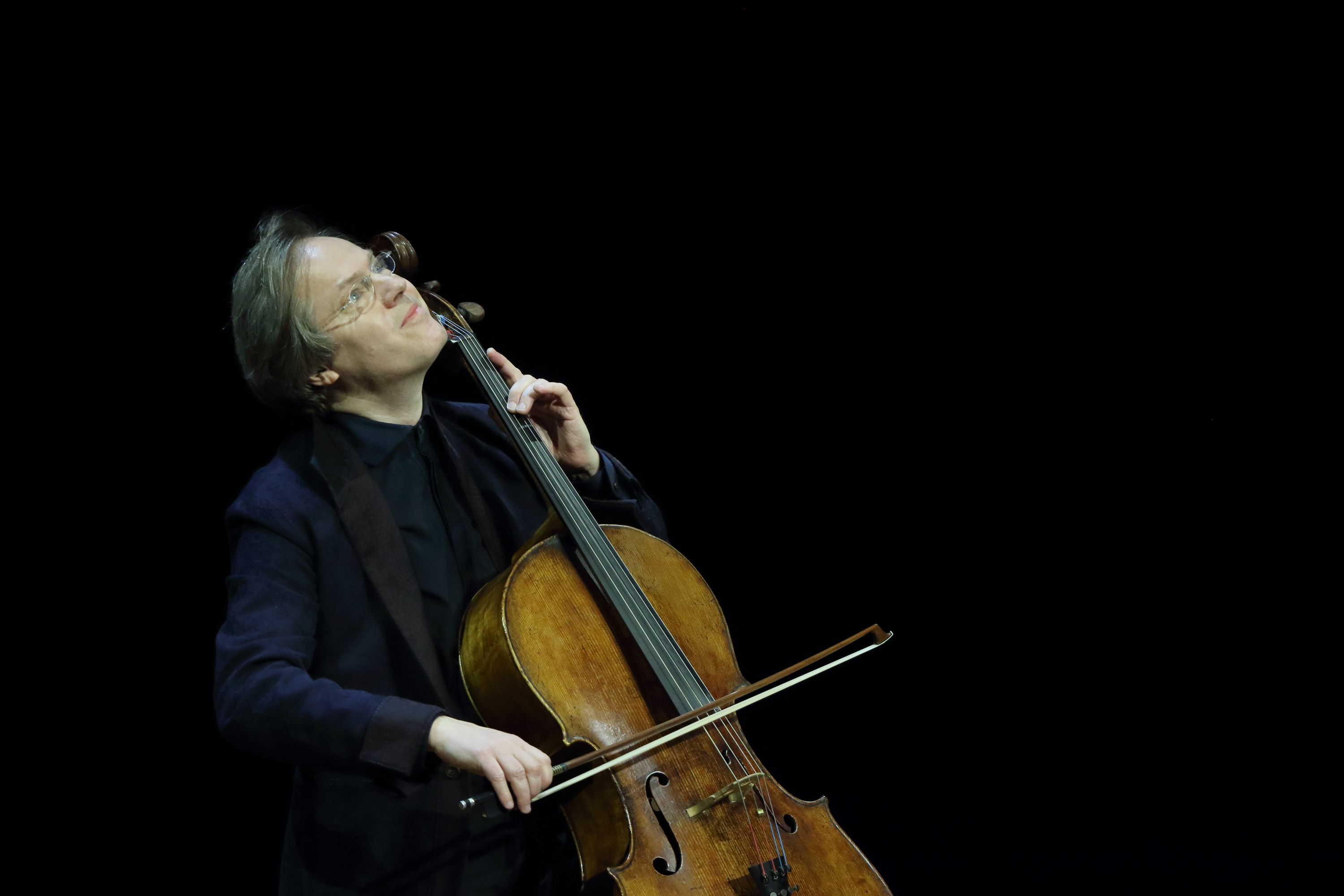 三小时“马拉松式”演出 扬·沃格勒呈现全套巴赫《大提琴无伴奏组曲》_fororder_286A9686.JPG