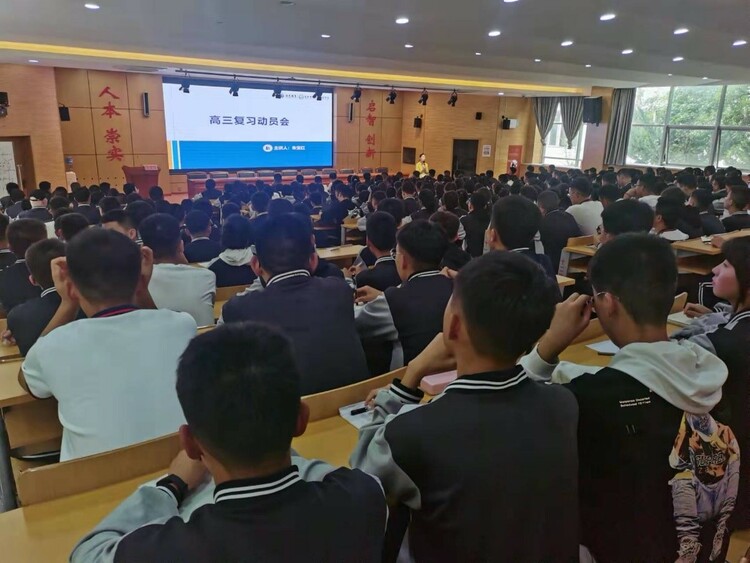 险山不绝行路客，共担使命向未来 ——安塞区高级中学海亮助学兴教团队侧记_fororder_5