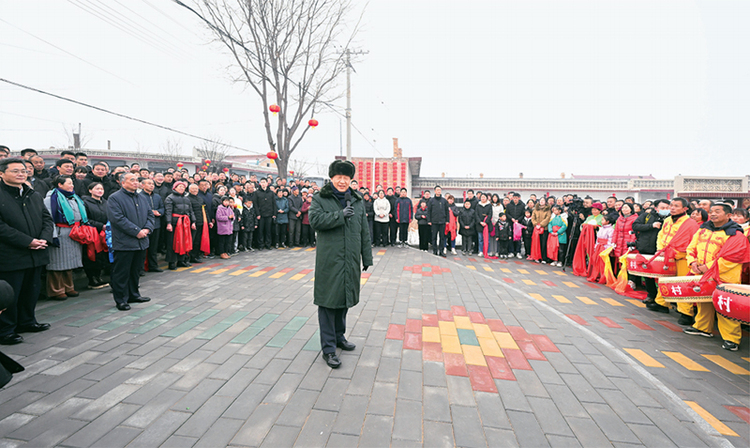 加快建设农业强国　推进农业农村现代化