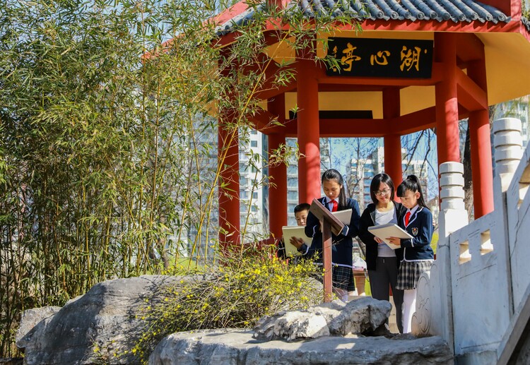 （原創）河北邯鄲：執筆寫生“繪”春光_fororder_3 (5)