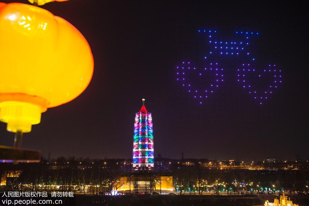 無人機燈光秀點亮南京夜空
