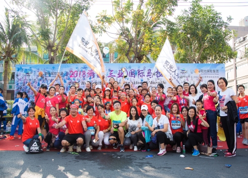 【财经渝企 图文】阳光保险全程护航国际马拉松比赛