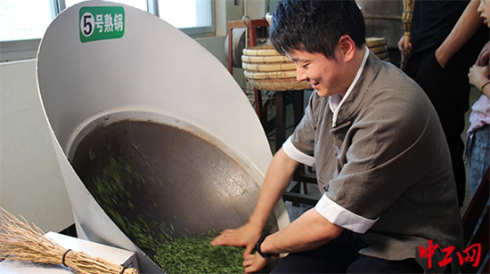 “茶把式”周正祥:紮根農村土壤的“守”藝人_fororder_1212897