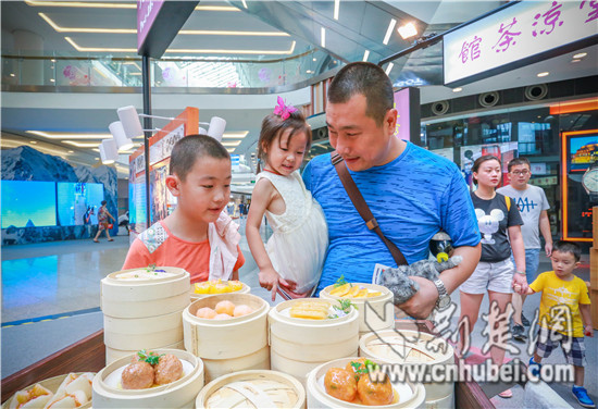 香港饮食文化展亮相武汉 美食为媒促交流