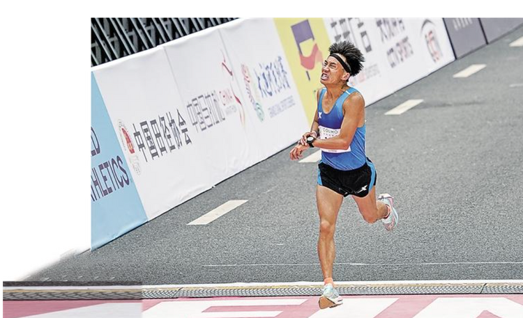 2小时7分30秒何杰一举打破男子马拉松全国纪录