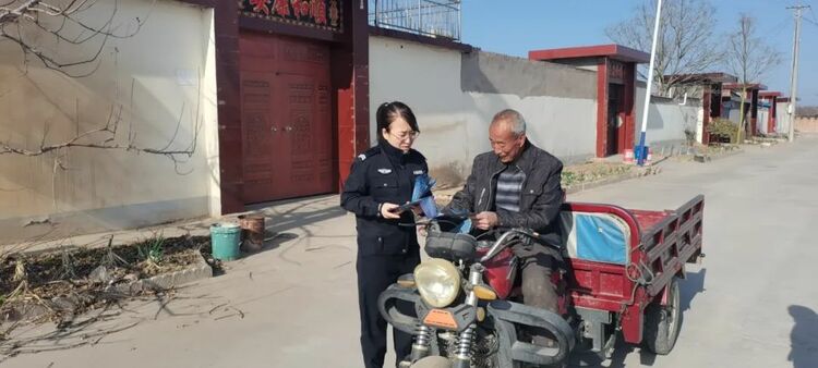 【春季守護行動】臨汾吉縣交警進農村開展“美麗鄉村行”交通安全巡迴宣講活動_fororder_1