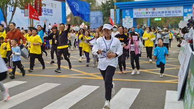 四川省眉山市東坡区で2023年ハーフマラソンが開催