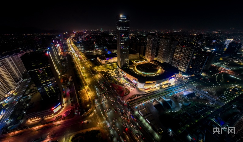 山东济南：点亮泉城夜景“新名片”