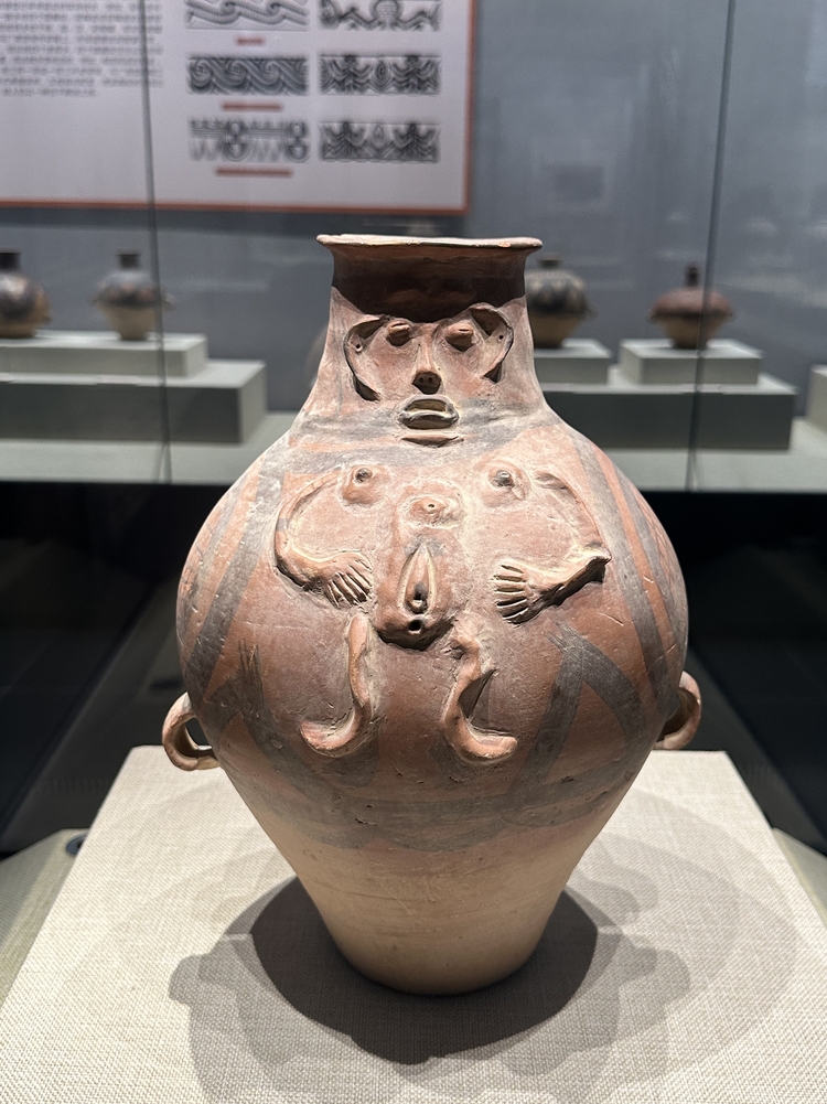 （轉載）到綿陽市博物館，賞彩陶上綻放的史前藝術之花