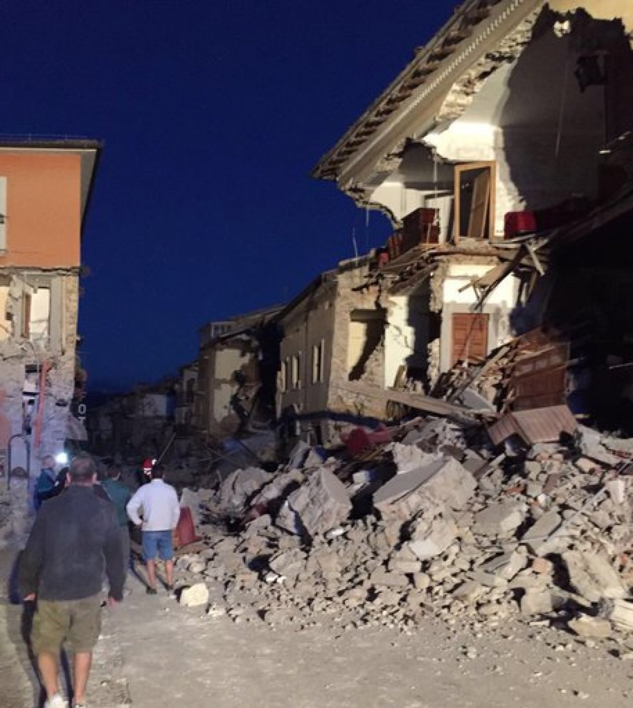 意大利地震救援行動困難