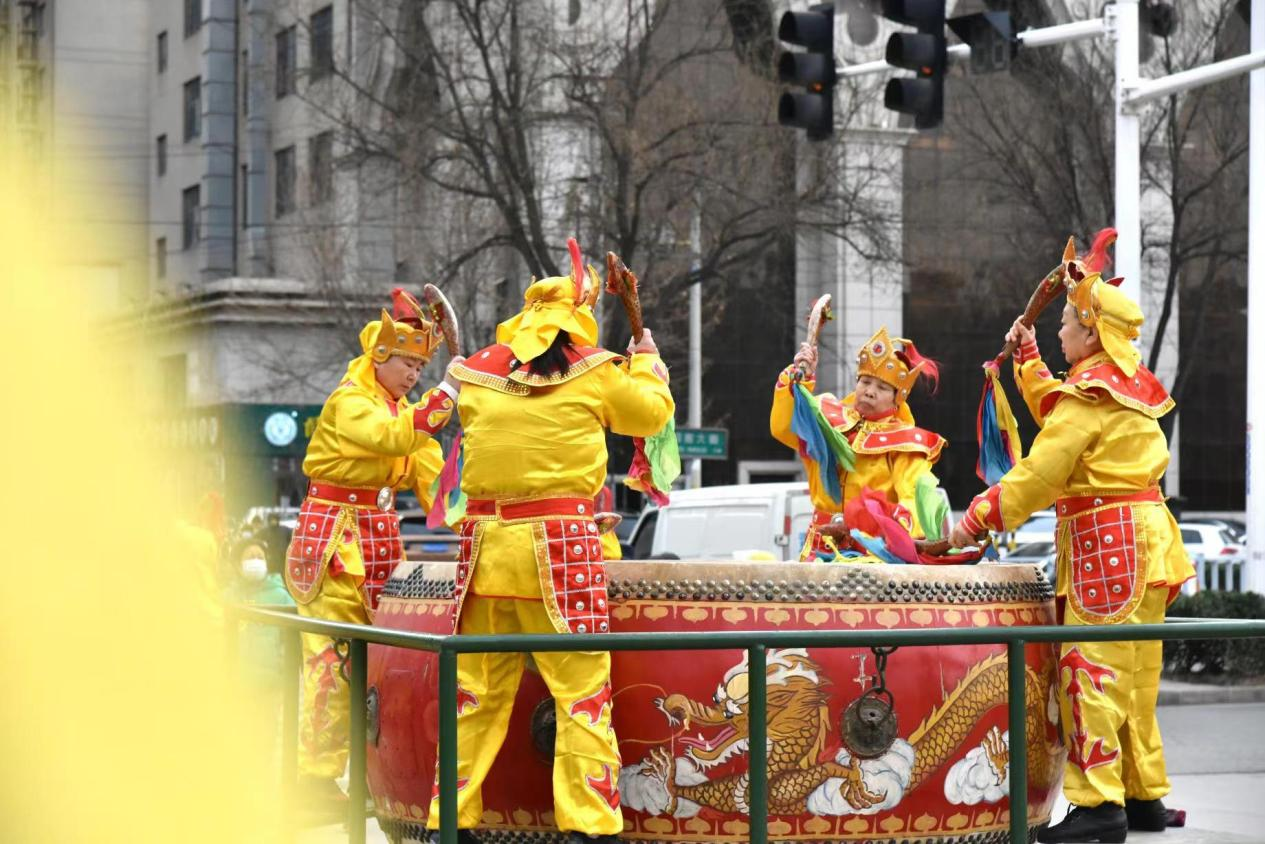 Stadtbewohner in Shijiazhuang, Provinz Hebei feiern „Longtaitou-Fest“_fororder_圖片10