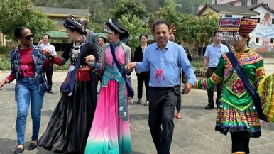 駐華使節團訪問雲南