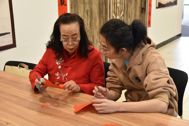Bezirk Yuhua in Shijiazhuang startet die Ausstellung von Werken des immateriellen Kulturerbes mit „Hasenelementen“ im ersten Monat nach chinesischem Mondkalender_fororder_图片3