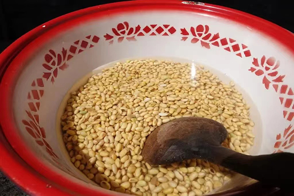 （张）泸州古蔺：苗家石磨菜豆花，磨出春日好时光_fororder_微信图片_20230328010826