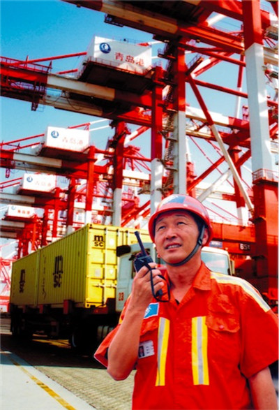 许振超,今年又来参加"两会"了!