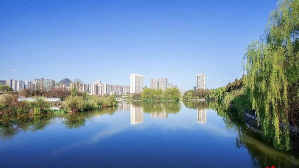 贵州钟山：凤池春色似江南