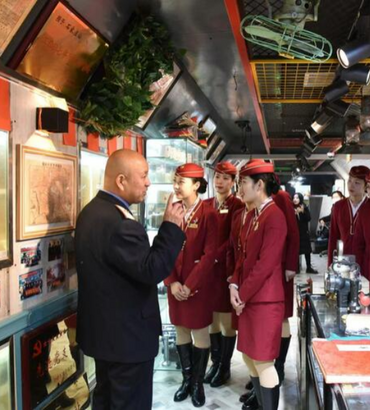 حي يو هوا لمدينة شي جيا تشوانغ: تخليد الذكريات الحلوة مع "جامع التحف الأثرية على السكك الحديدية"